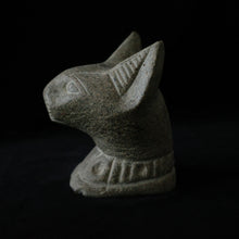 画像をギャラリービューアに読み込む, Bastet Head Statue 4　バステト頭像 4

