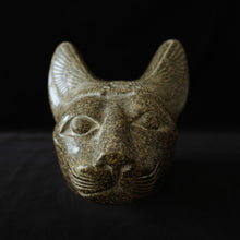 画像をギャラリービューアに読み込む, Bastet Head Statue 3　バステト頭像 3

