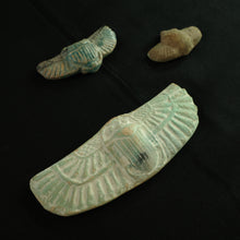画像をギャラリービューアに読み込む, Winged Scarab 1　翼の生えたスカラベ 1
